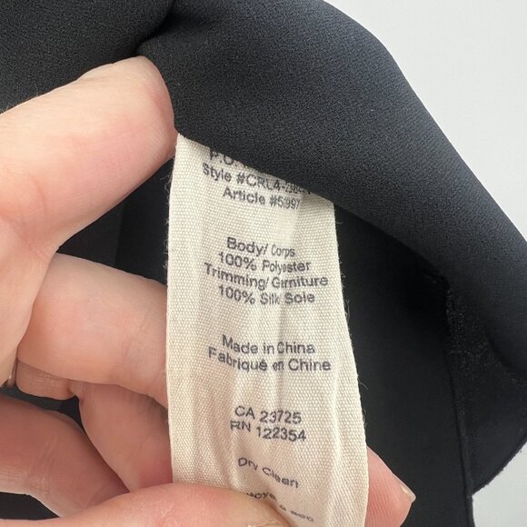 Aritzia Wilfred Black Sleeveless Split Neck Blouse Women's Small - Picture 5 of 6